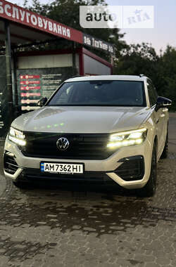 Позашляховик / Кросовер Volkswagen Touareg 2022 в Коростені