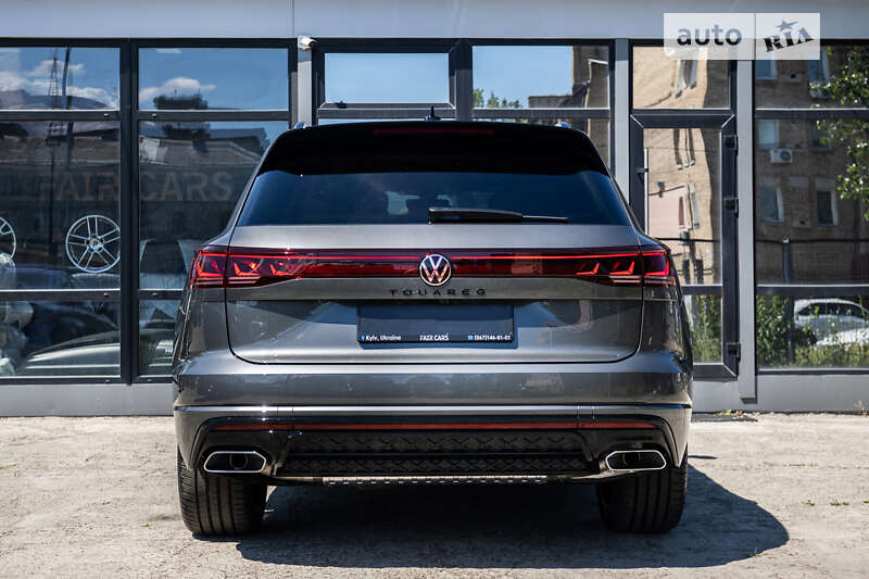 Позашляховик / Кросовер Volkswagen Touareg 2024 в Києві