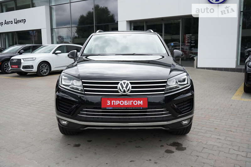 Позашляховик / Кросовер Volkswagen Touareg 2017 в Житомирі