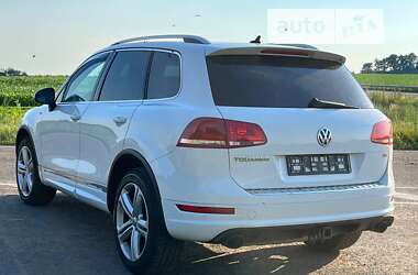 Позашляховик / Кросовер Volkswagen Touareg 2014 в Прилуках