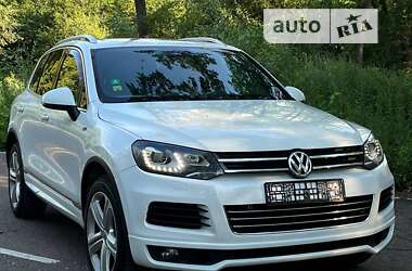 Позашляховик / Кросовер Volkswagen Touareg 2014 в Прилуках