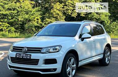 Позашляховик / Кросовер Volkswagen Touareg 2014 в Прилуках