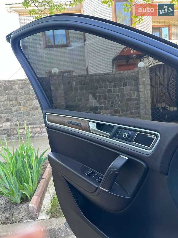 Внедорожник / Кроссовер Volkswagen Touareg 2012 в Первомайске фото 35 Внедорожник / Кроссовер Volkswagen Touareg 2012 в Первомайске