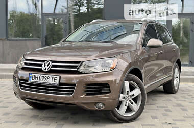 Внедорожник / Кроссовер Volkswagen Touareg 2013 в Одессе