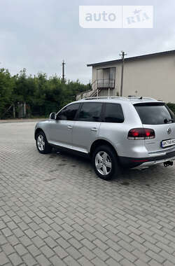 Позашляховик / Кросовер Volkswagen Touareg 2009 в Житомирі