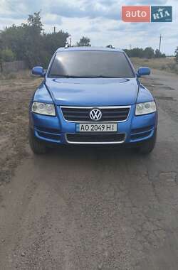 Внедорожник / Кроссовер Volkswagen Touareg 2004 в 