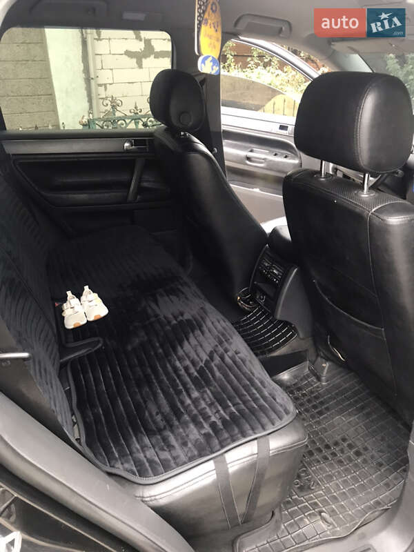 Позашляховик / Кросовер Volkswagen Touareg 2008 в Первомайську