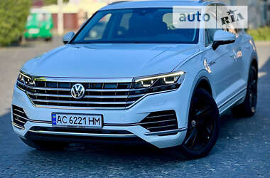 Внедорожник / Кроссовер Volkswagen Touareg 2018 в Луцке