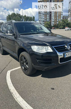 Позашляховик / Кросовер Volkswagen Touareg 2009 в Києві