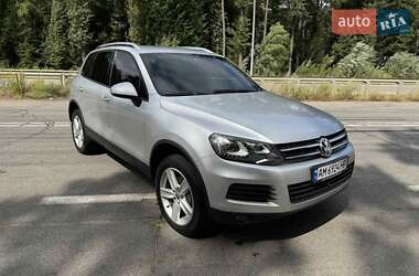 Позашляховик / Кросовер Volkswagen Touareg 2011 в Житомирі