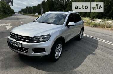 Внедорожник / Кроссовер Volkswagen Touareg 2011 в Житомире