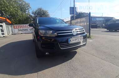 Внедорожник / Кроссовер Volkswagen Touareg 2012 в Киеве