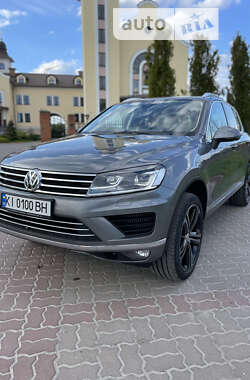 Внедорожник / Кроссовер Volkswagen Touareg 2017 в Киеве