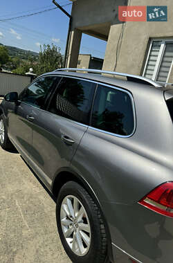Внедорожник / Кроссовер Volkswagen Touareg 2013 в 