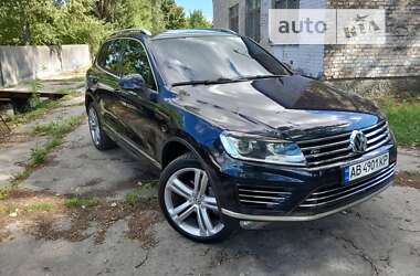 Внедорожник / Кроссовер Volkswagen Touareg 2015 в Борисполе