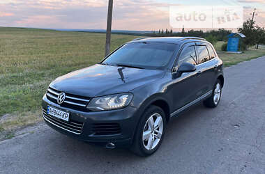 Позашляховик / Кросовер Volkswagen Touareg 2012 в Києві