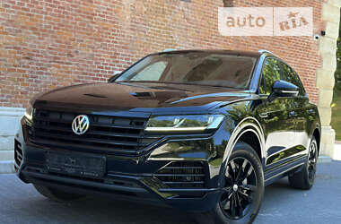 Позашляховик / Кросовер Volkswagen Touareg 2019 в Львові