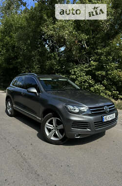 Позашляховик / Кросовер Volkswagen Touareg 2013 в Дніпрі