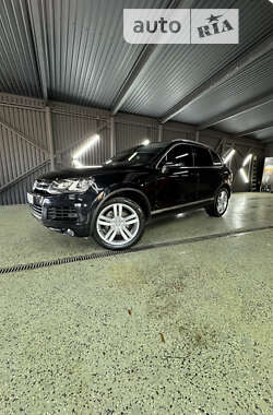 Внедорожник / Кроссовер Volkswagen Touareg 2010 в Кривом Роге