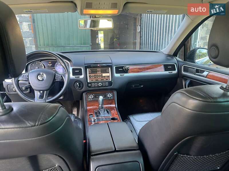 Внедорожник / Кроссовер Volkswagen Touareg 2011 в Ивано-Франковске фото 5 Внедорожник / Кроссовер Volkswagen Touareg 2011 в Ивано-Франковске