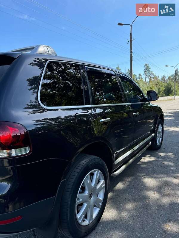 Внедорожник / Кроссовер Volkswagen Touareg 2007 в Малине