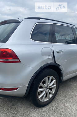 Позашляховик / Кросовер Volkswagen Touareg 2012 в Луцьку