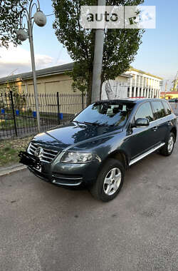 Внедорожник / Кроссовер Volkswagen Touareg 2006 в Киеве