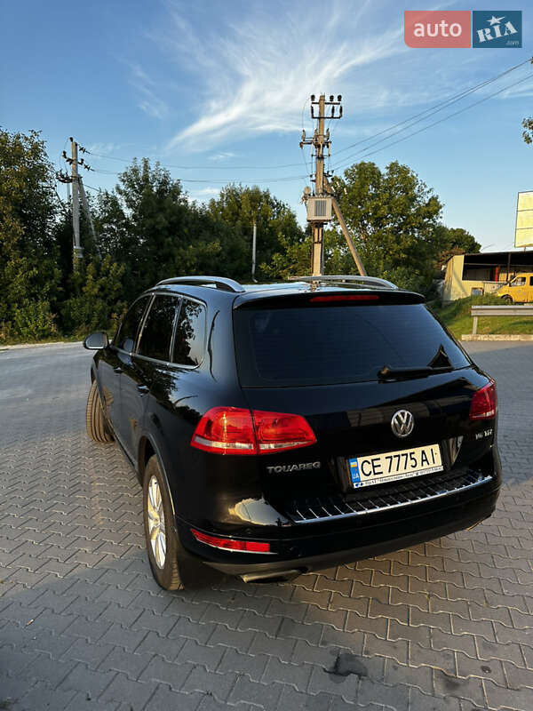 Внедорожник / Кроссовер Volkswagen Touareg 2012 в Хмельницком
