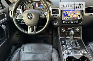 Внедорожник / Кроссовер Volkswagen Touareg 2016 в 