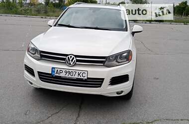 Позашляховик / Кросовер Volkswagen Touareg 2011 в Запоріжжі