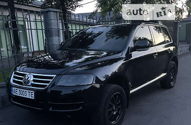 Внедорожник / Кроссовер Volkswagen Touareg 2006 в Новомосковске