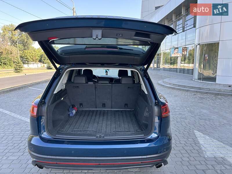 Внедорожник / Кроссовер Volkswagen Touareg 2018 в Днепре фото 9 Внедорожник / Кроссовер Volkswagen Touareg 2018 в Днепре