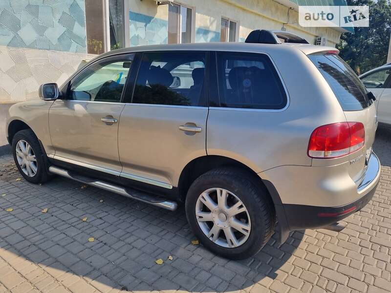 Позашляховик / Кросовер Volkswagen Touareg 2006 в Коломиї