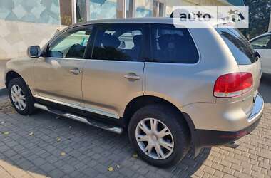 Позашляховик / Кросовер Volkswagen Touareg 2006 в 