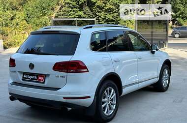 Внедорожник / Кроссовер Volkswagen Touareg 2013 в Киеве