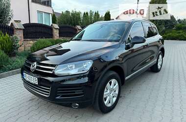 Позашляховик / Кросовер Volkswagen Touareg 2013 в Хмельницькому