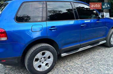 Внедорожник / Кроссовер Volkswagen Touareg 2005 в 