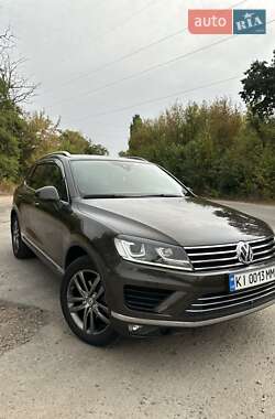 Внедорожник / Кроссовер Volkswagen Touareg 2016 в 