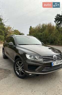 Внедорожник / Кроссовер Volkswagen Touareg 2016 в 