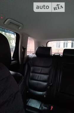 Внедорожник / Кроссовер Volkswagen Touareg 2011 в 