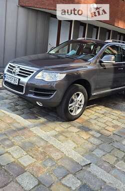 Внедорожник / Кроссовер Volkswagen Touareg 2009 в Киеве