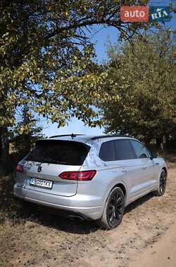 Внедорожник / Кроссовер Volkswagen Touareg 2021 в 