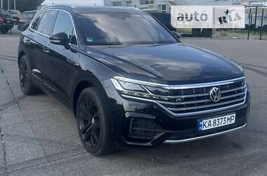 Внедорожник / Кроссовер Volkswagen Touareg 2018 в Киеве