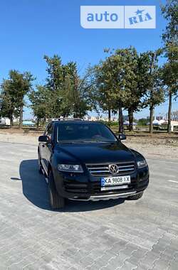 Внедорожник / Кроссовер Volkswagen Touareg 2005 в Киеве