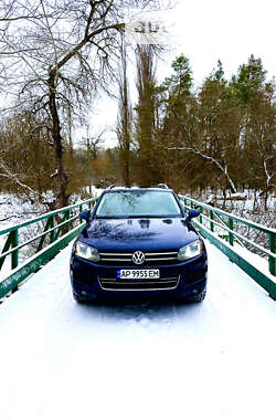 Позашляховик / Кросовер Volkswagen Touareg 2011 в Запоріжжі