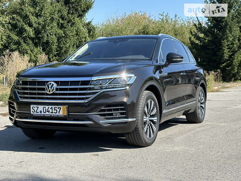 Внедорожник / Кроссовер Volkswagen Touareg 2018 в Бердичеве