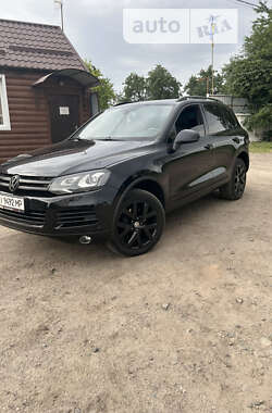 Позашляховик / Кросовер Volkswagen Touareg 2012 в Первомайську