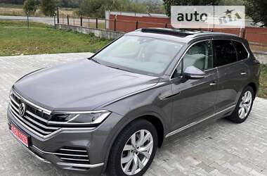 Внедорожник / Кроссовер Volkswagen Touareg 2021 в Черновцах