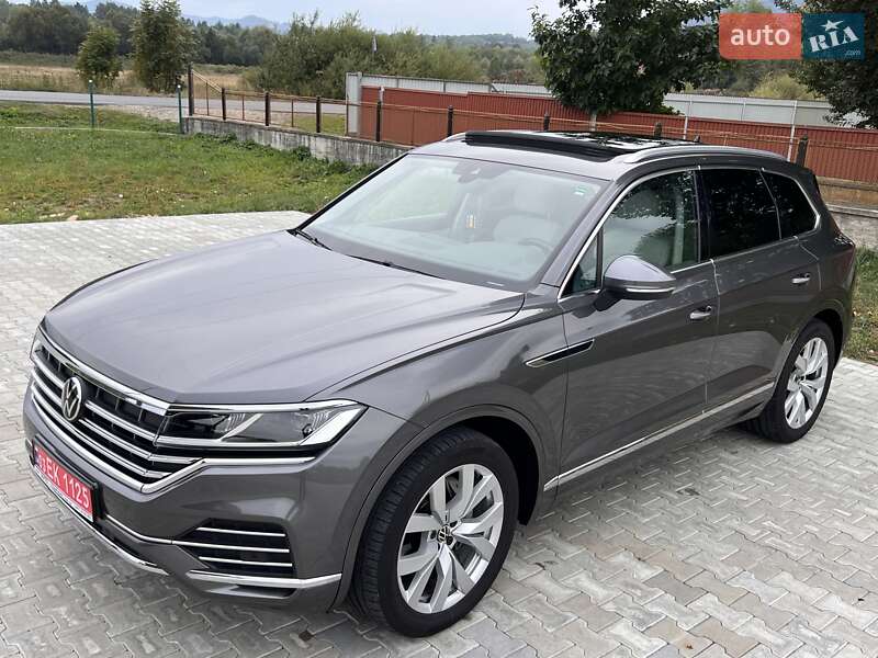 Внедорожник / Кроссовер Volkswagen Touareg 2021 в Черновцах