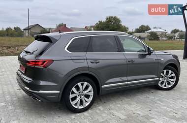 Внедорожник / Кроссовер Volkswagen Touareg 2021 в Черновцах